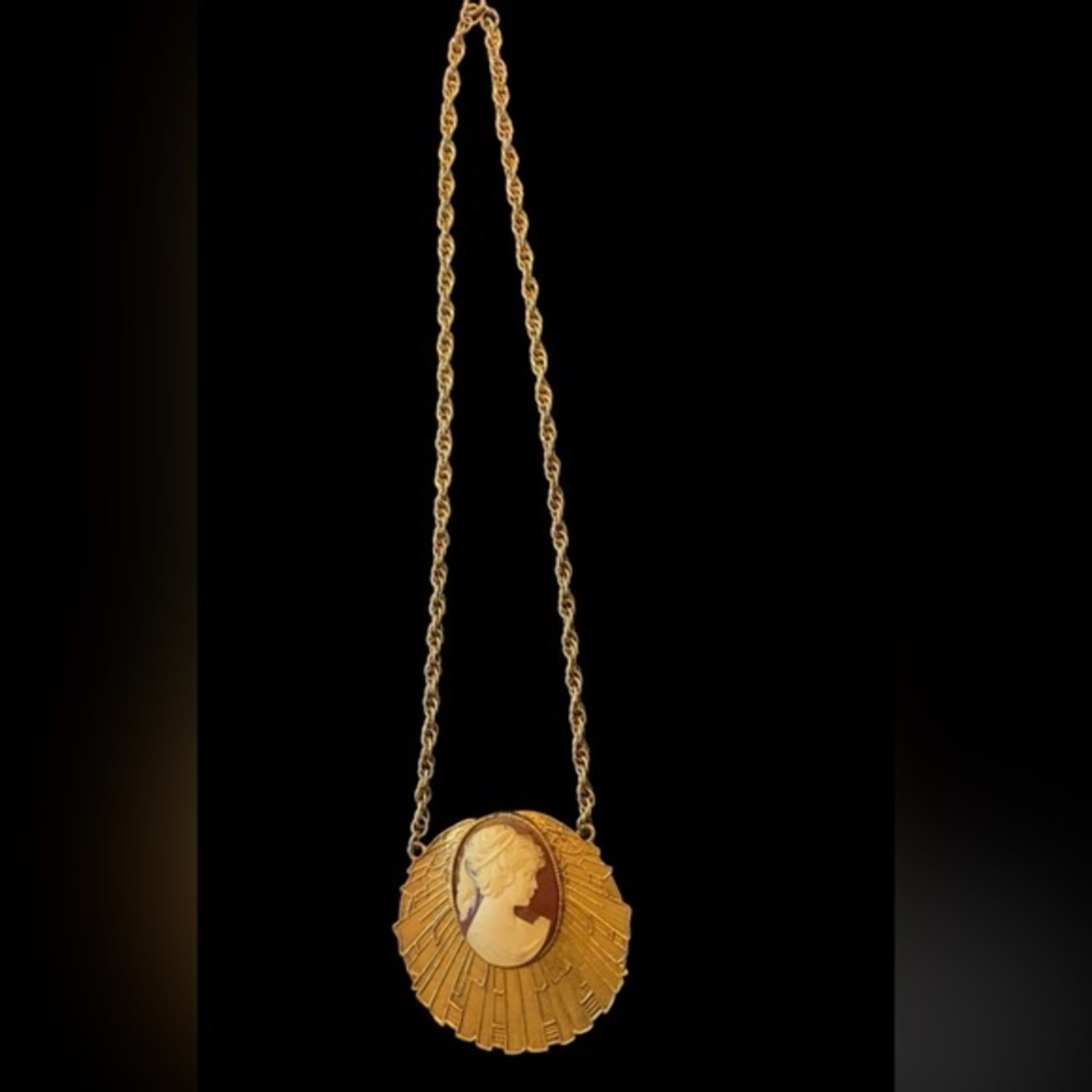 Cameo Gold Tone Necklace